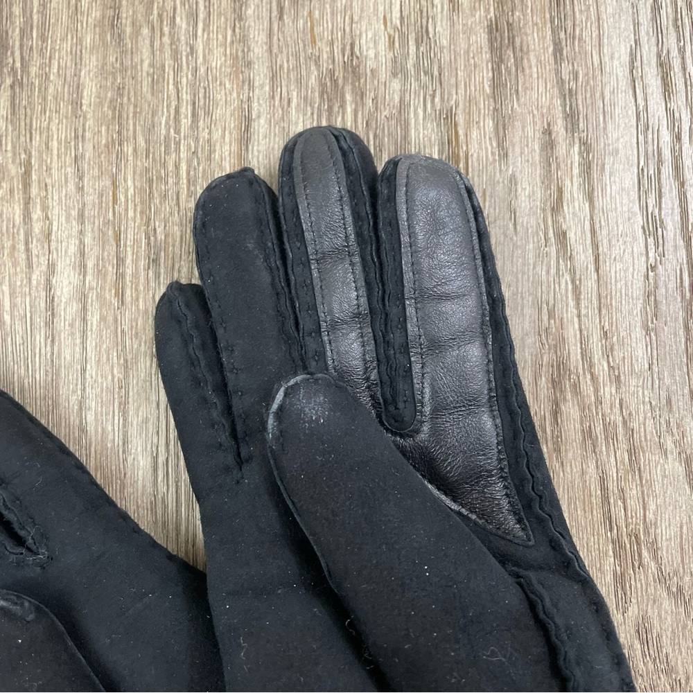 Ugg Black Seamed Touchscreen Compatible Genuine S… - image 5